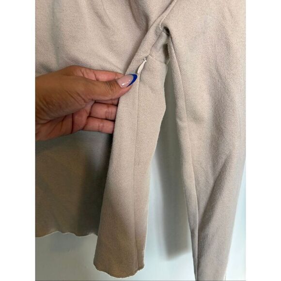 Vince Twist Long Sleeve Top - Picture 4 of 5